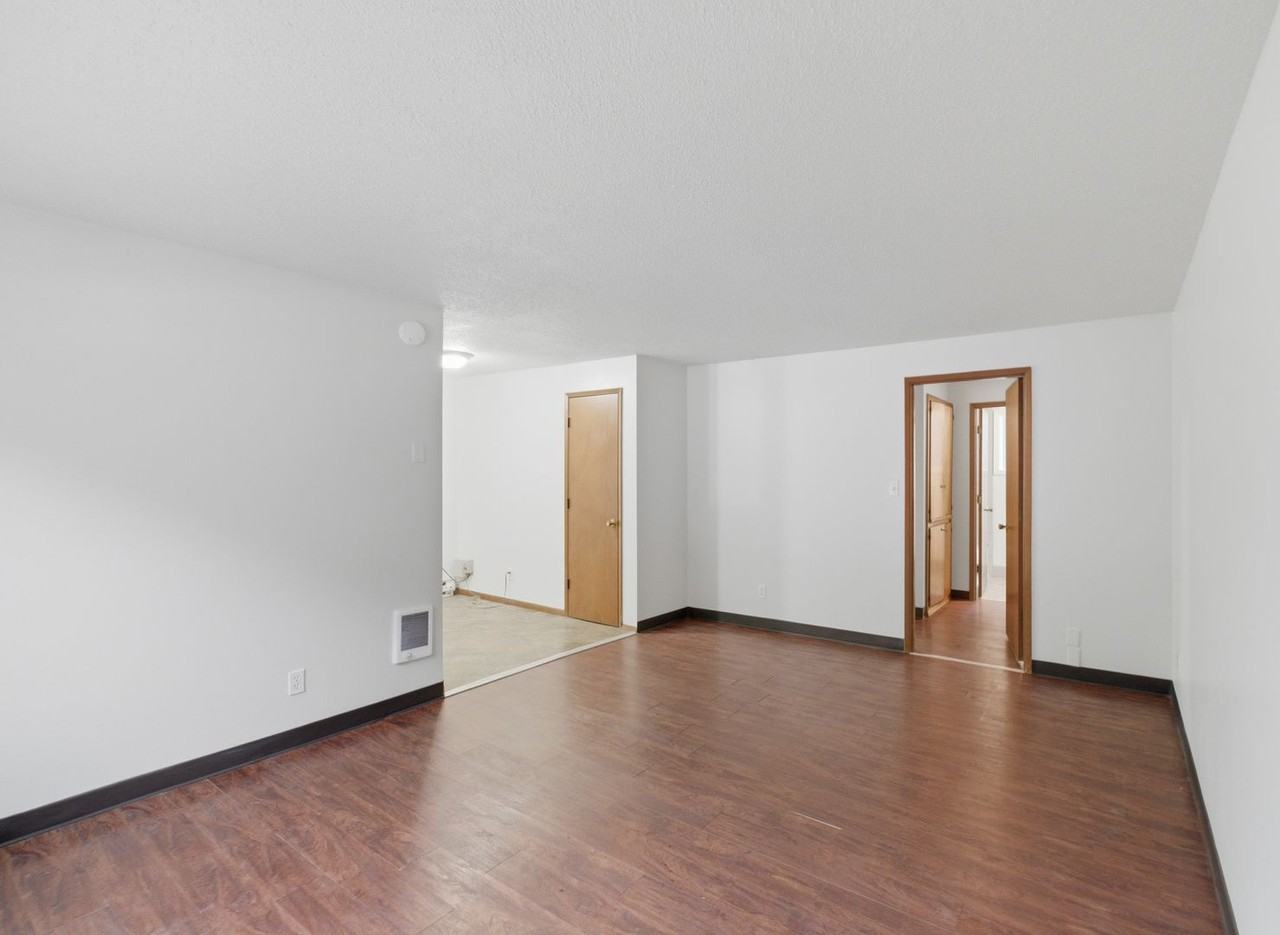 543-Plum Court - Photo 7 of 28