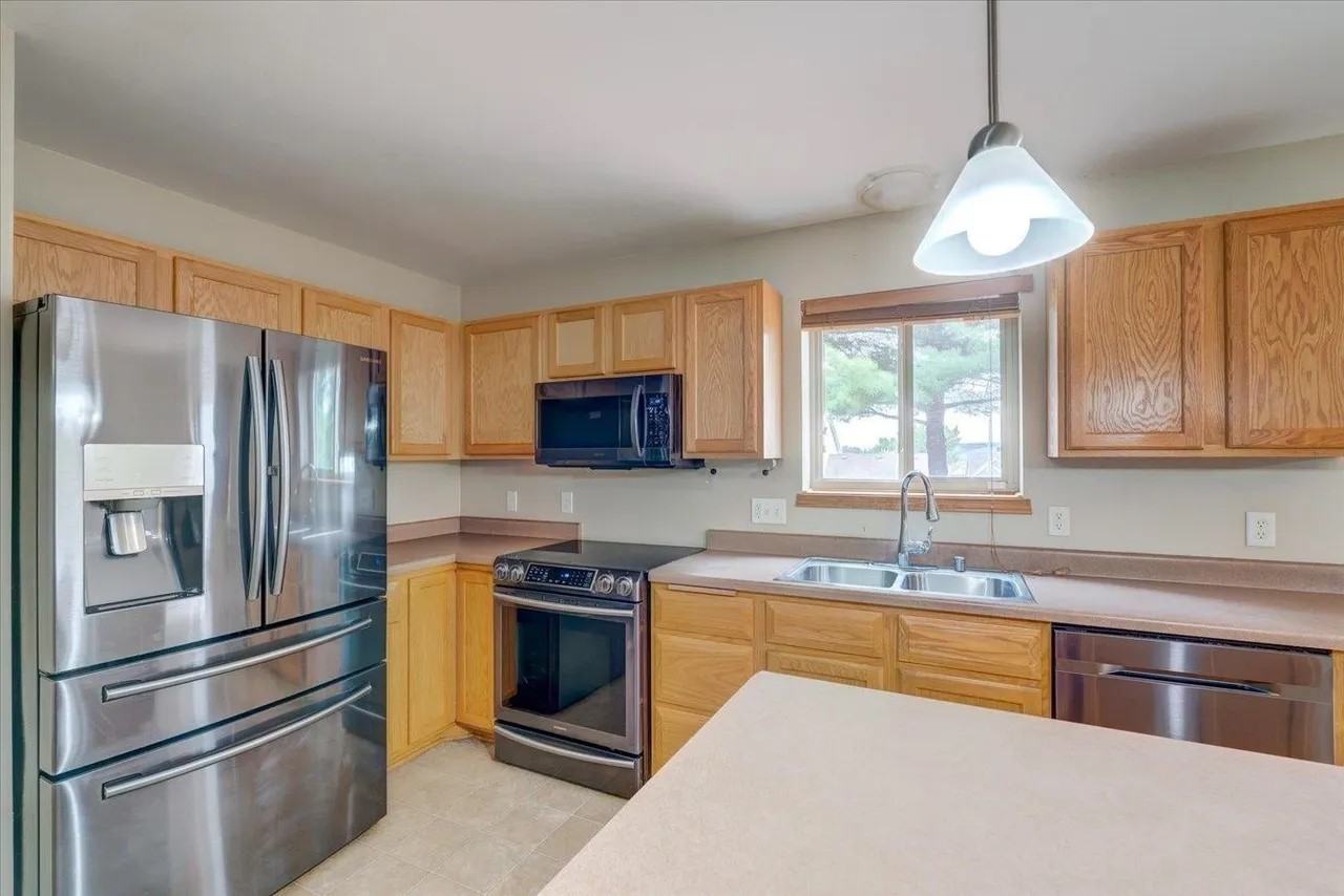 1406 Dewberry Dr #1 - Photo 7 of 18