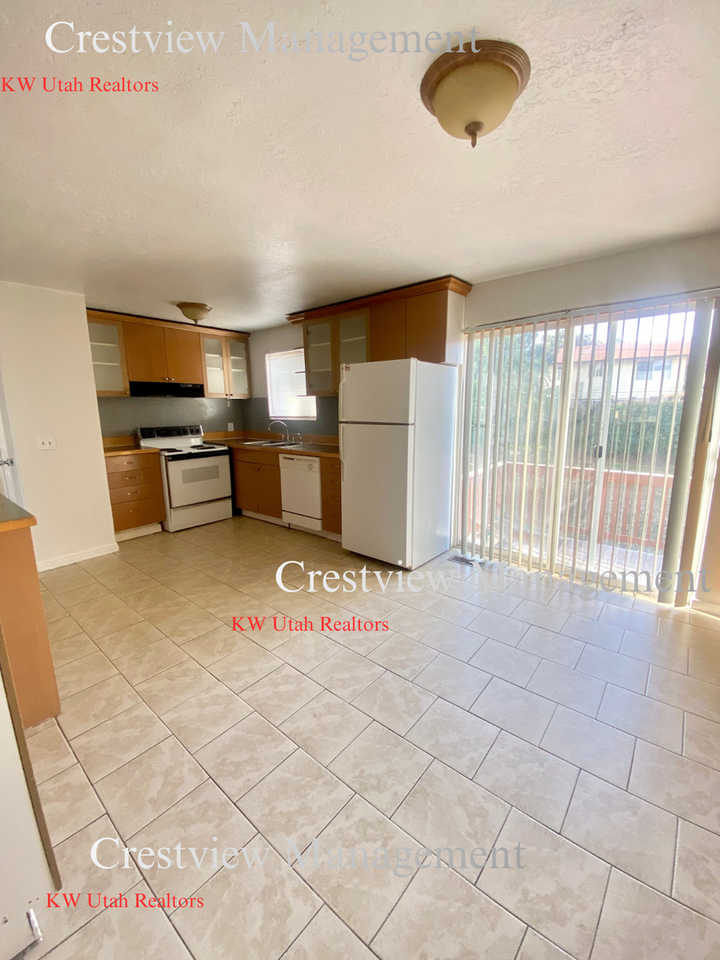 7929 W 3320 S - Photo 3 of 13