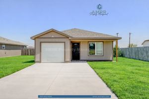 featured image of 3423 E 3rd Pl