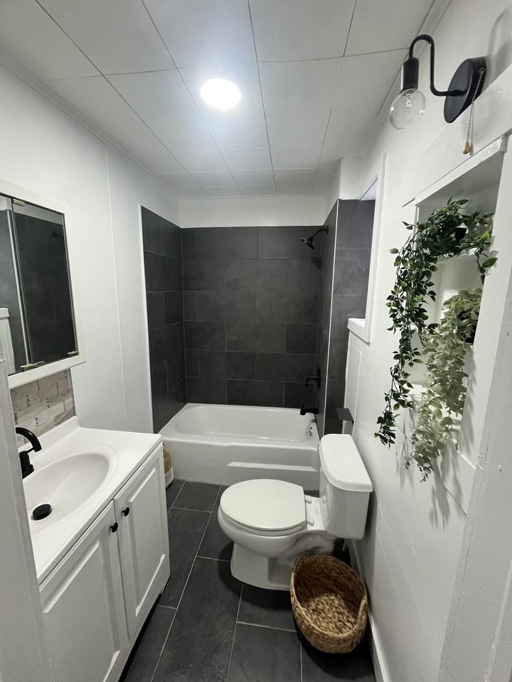 190 Davenport St #1 - Photo 6 of 17