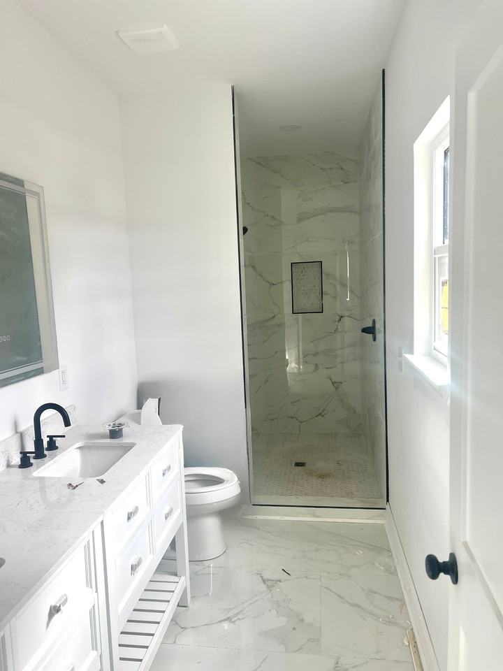 322 Lincolnshire Sq #1 - Photo 4 of 10