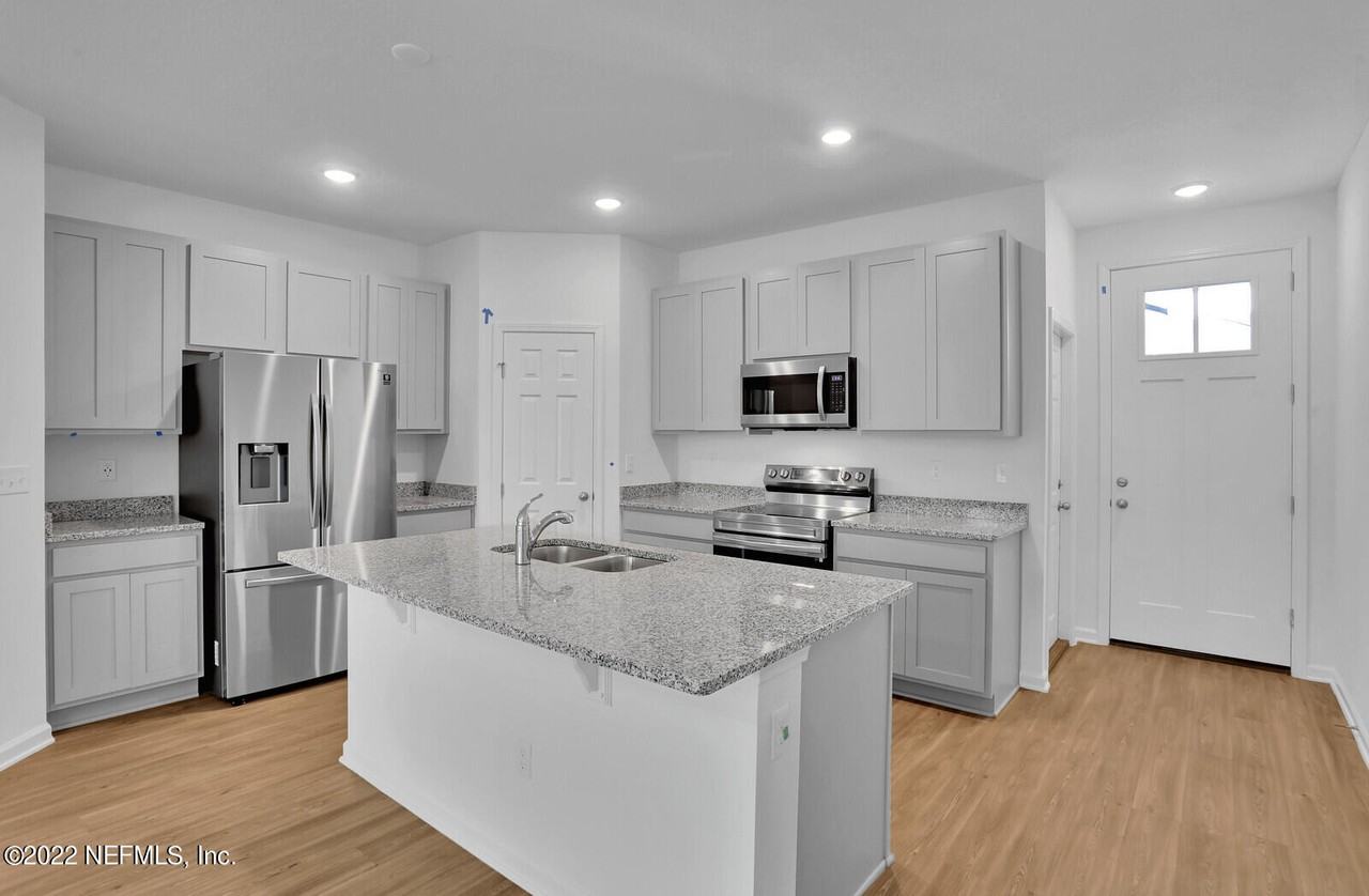 90 Ridge Lake Rd #1 - Photo 4 of 43