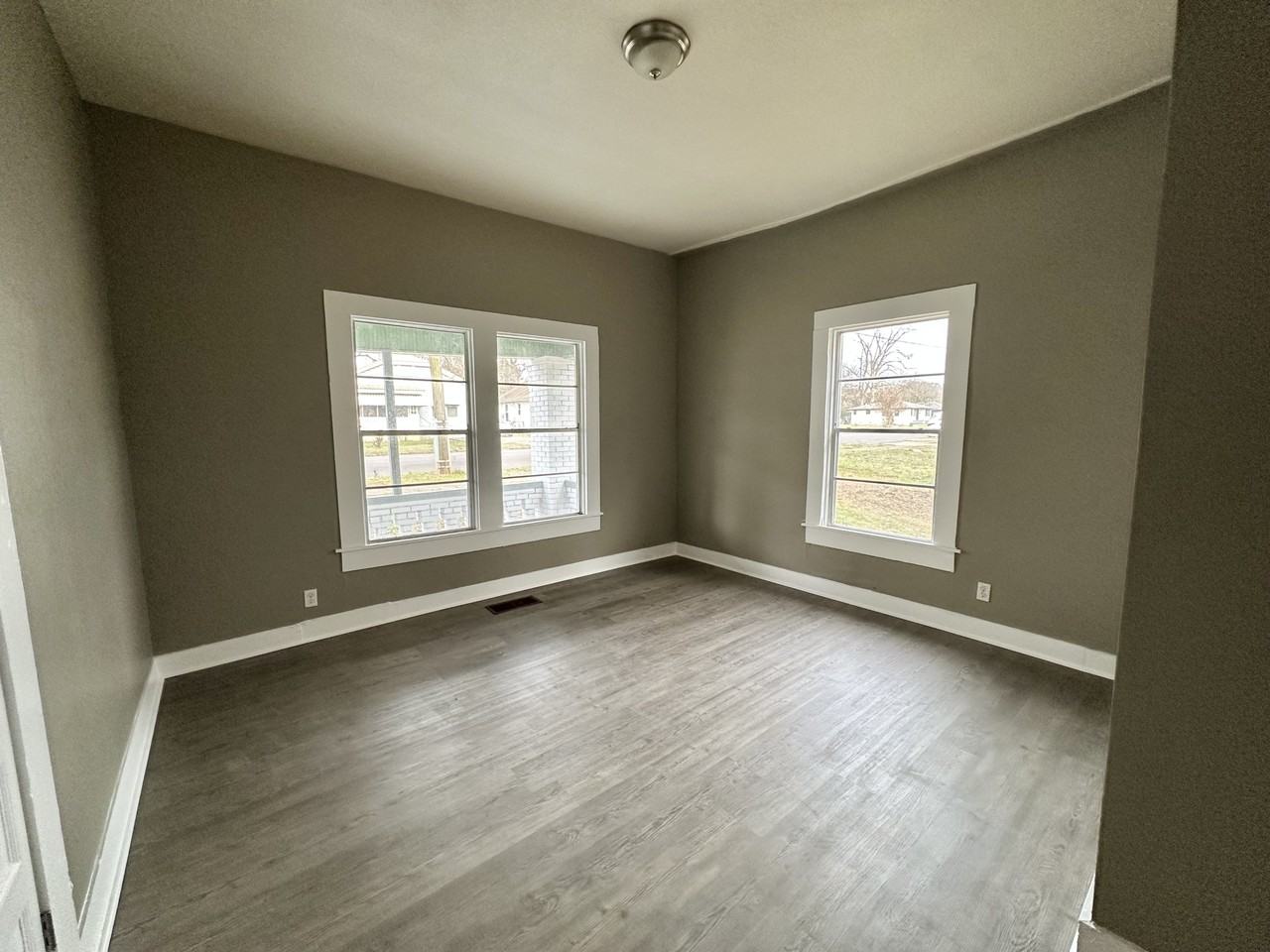 1332 15th Pl Sw #1 - Photo 3 of 8