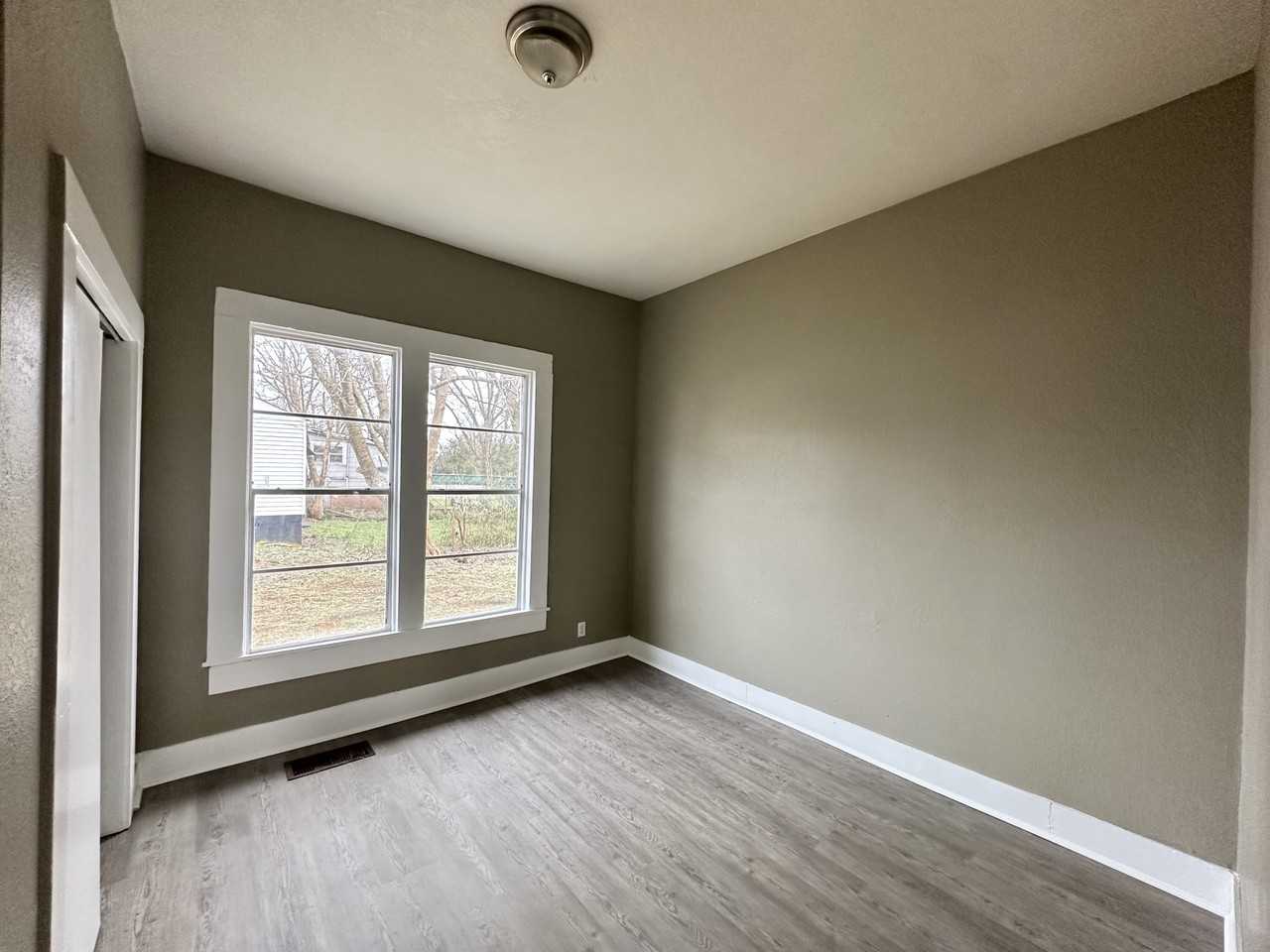 1332 15th Pl Sw #1 - Photo 4 of 8