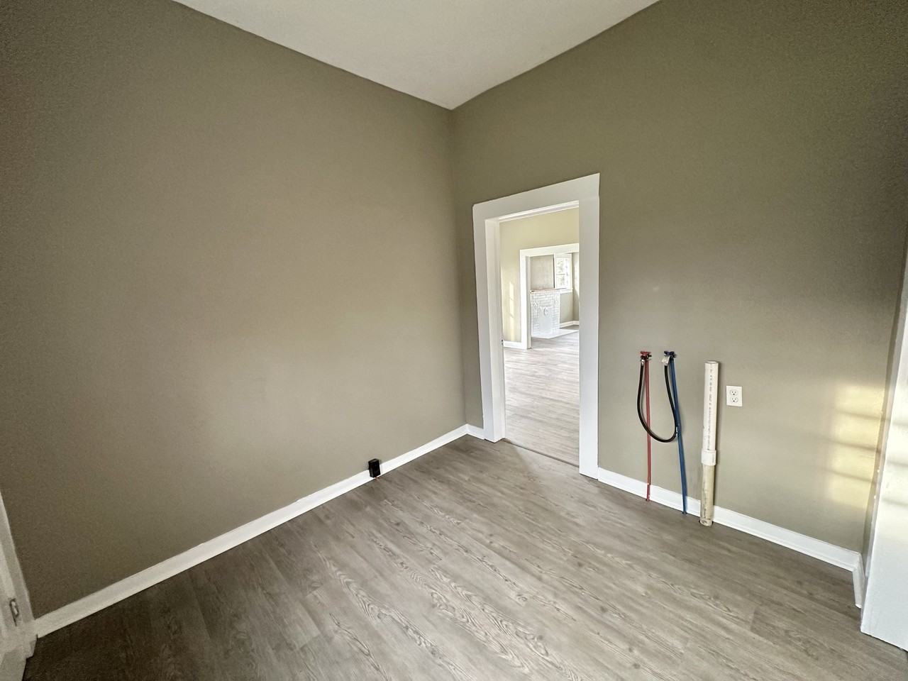 1332 15th Pl Sw #1 - Photo 7 of 8