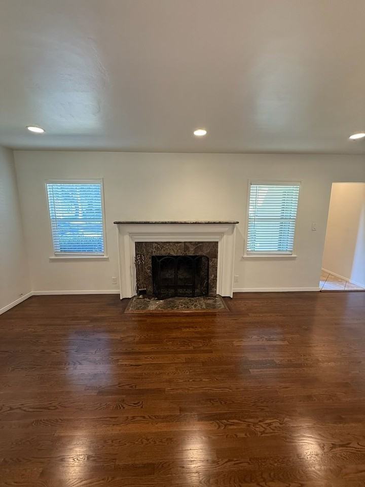 3250 Las Lunas St - Photo 3 of 34