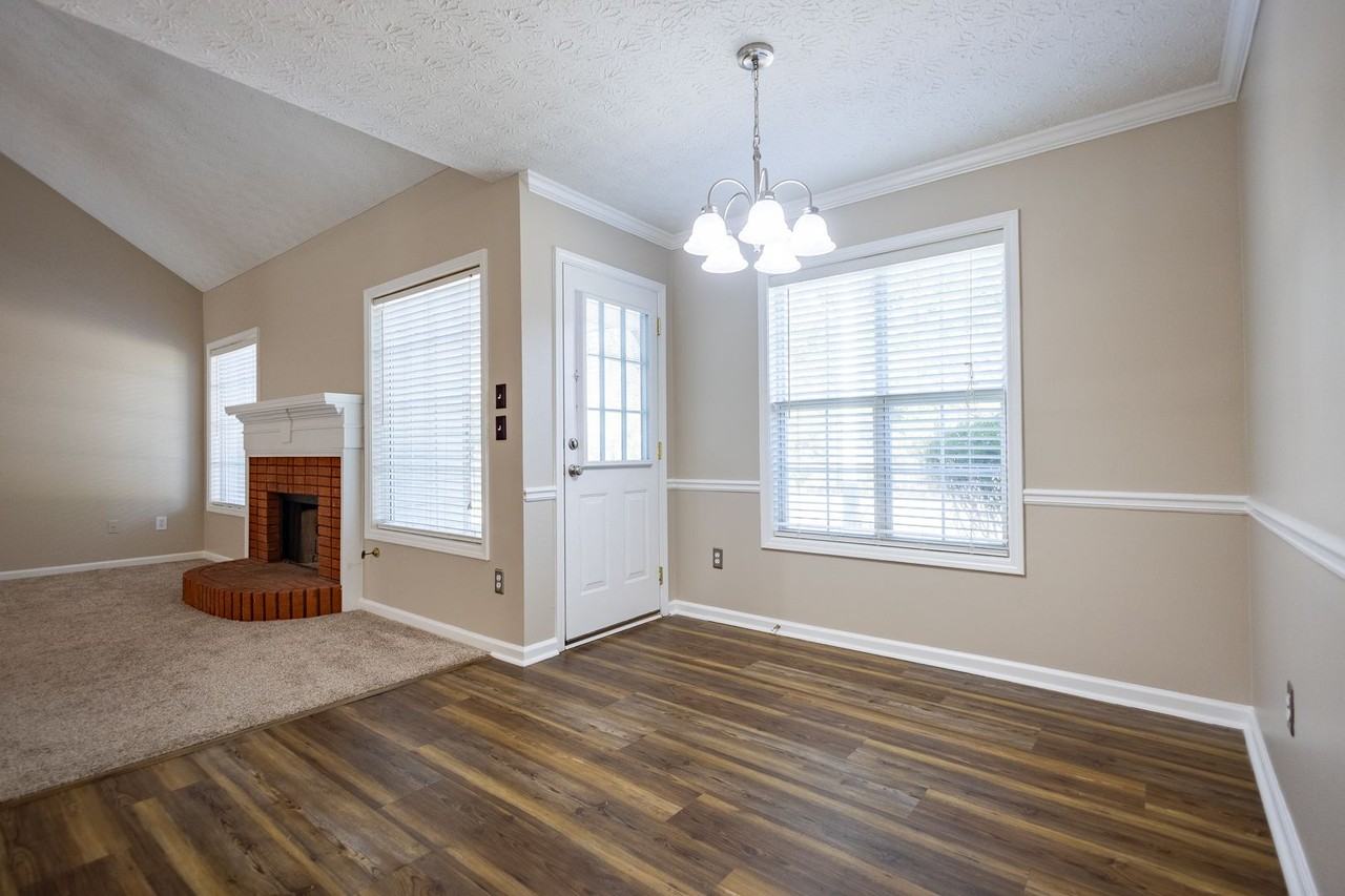 3313 Beech Hollow Ct - Photo 7 of 25