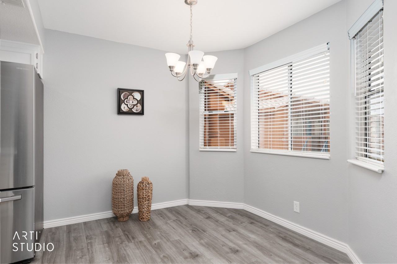 818 Mesquite Springs Dr #1 - Photo 5 of 20