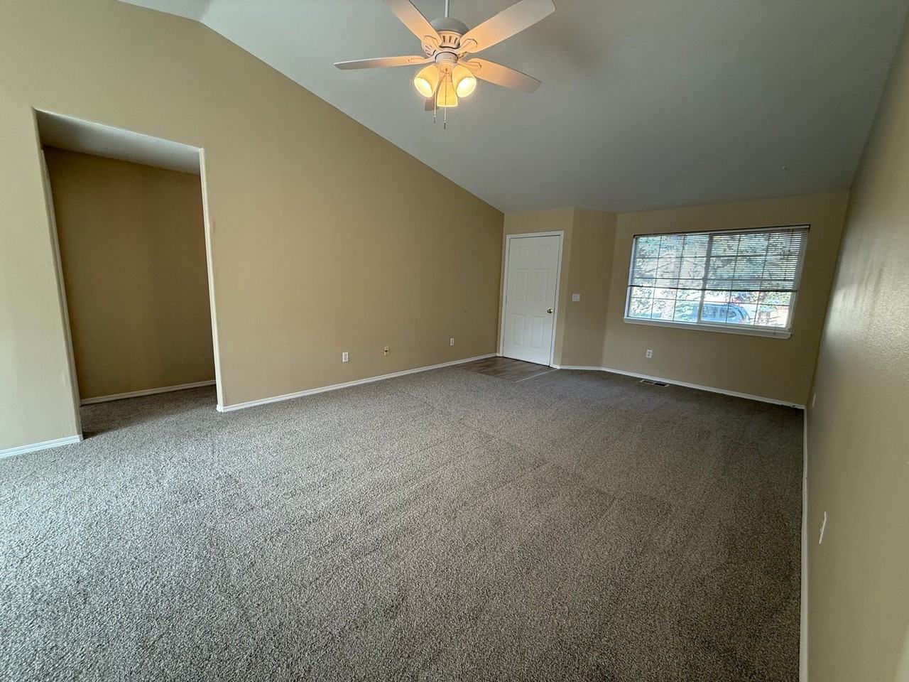 63213 Wishing Well Ln - Photo 2 of 24