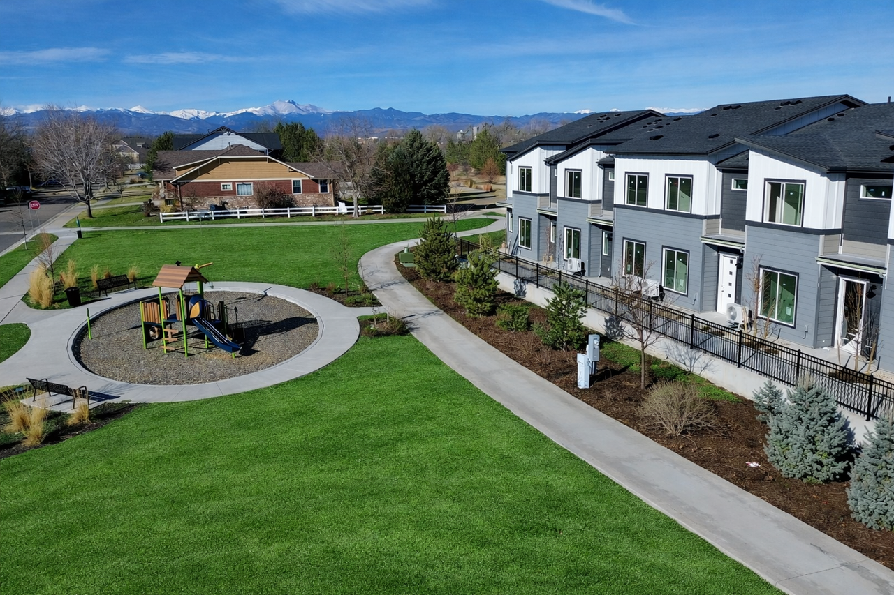 Alpine Crossing Townhomes - Photo 7 of 8