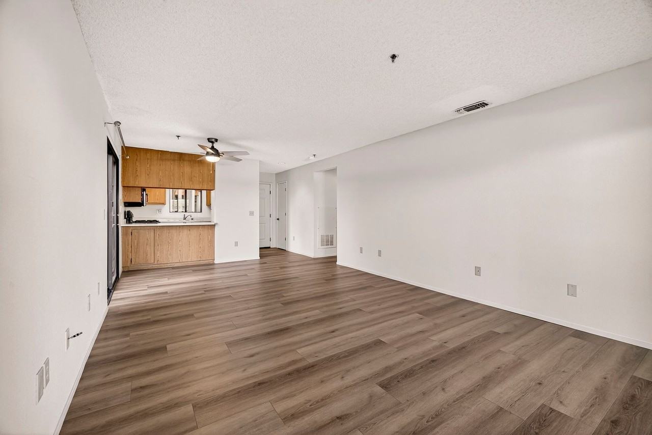 Sierra Sunrise Apartments - Photo 3 of 25