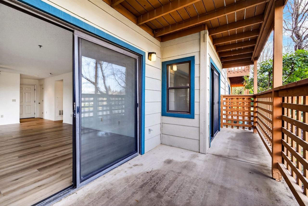 Sierra Sunrise Apartments - Photo 6 of 25