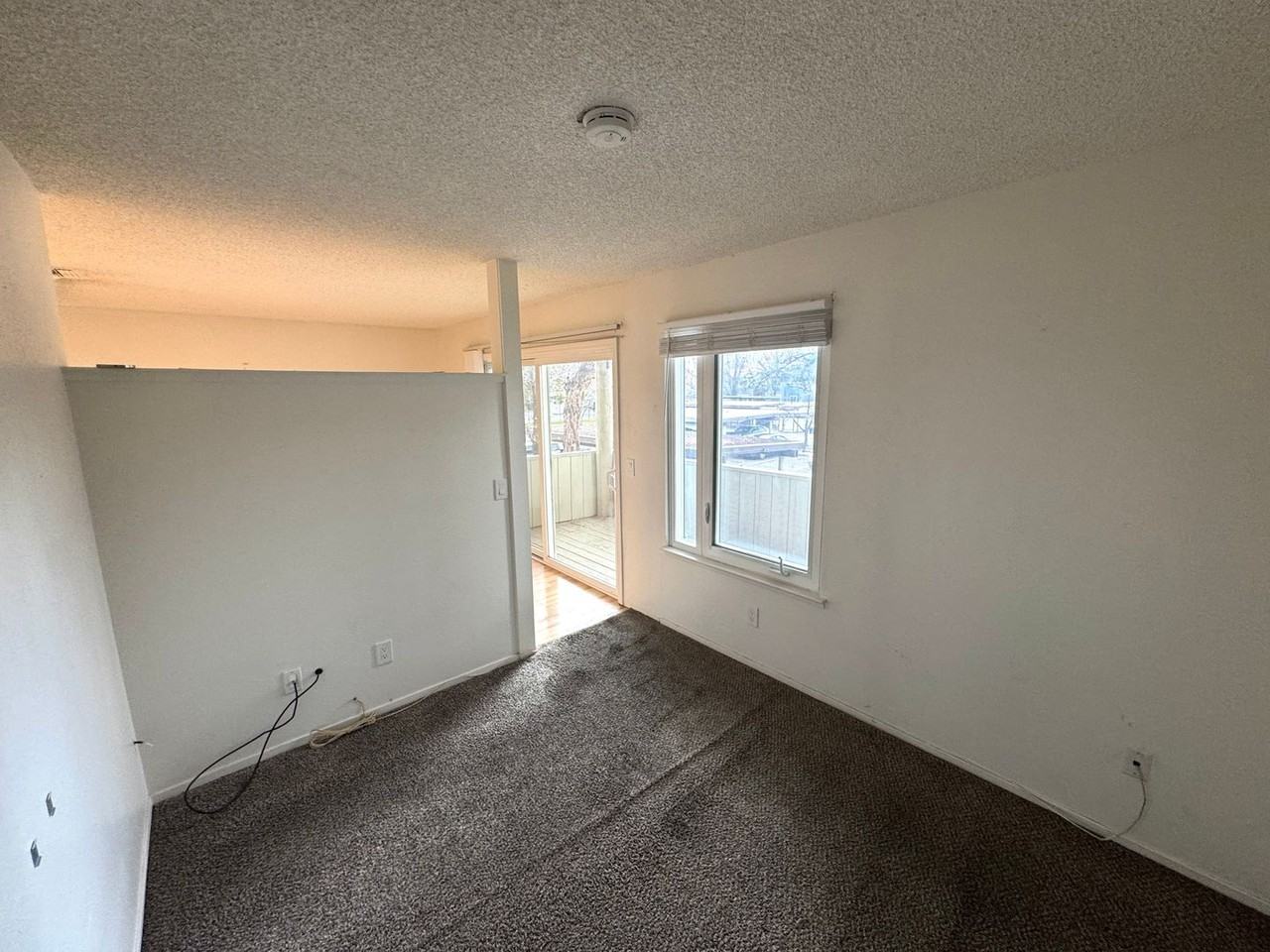 2113 Roundhouse Rd - Photo 5 of 7