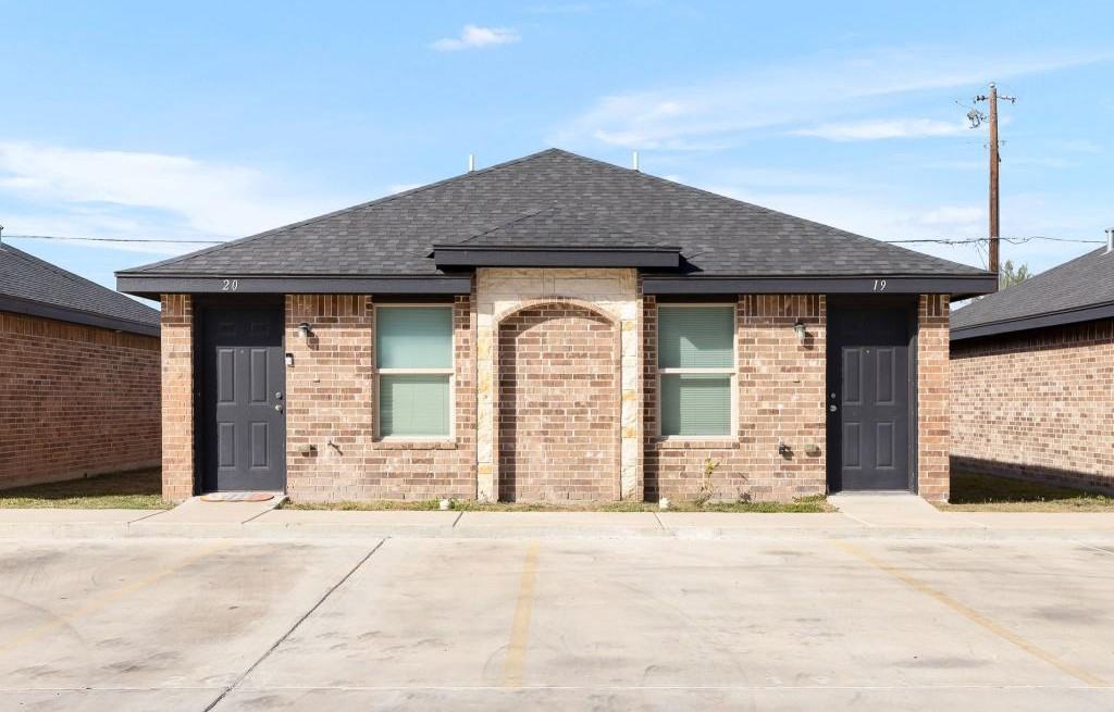 1105 W Kennedy St Apt 15