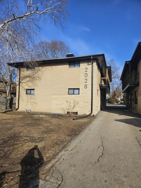 2028 S 81st St - Photo 2 of 12