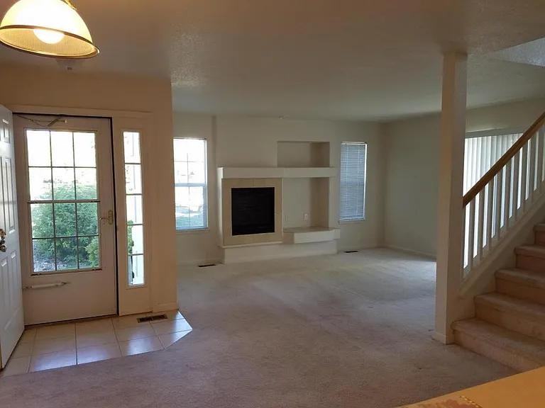 2154 Campo Ct - Photo 2 of 9