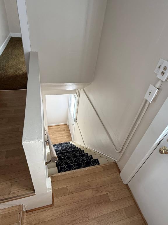 1910 Lincoln St - Photo 6 of 16