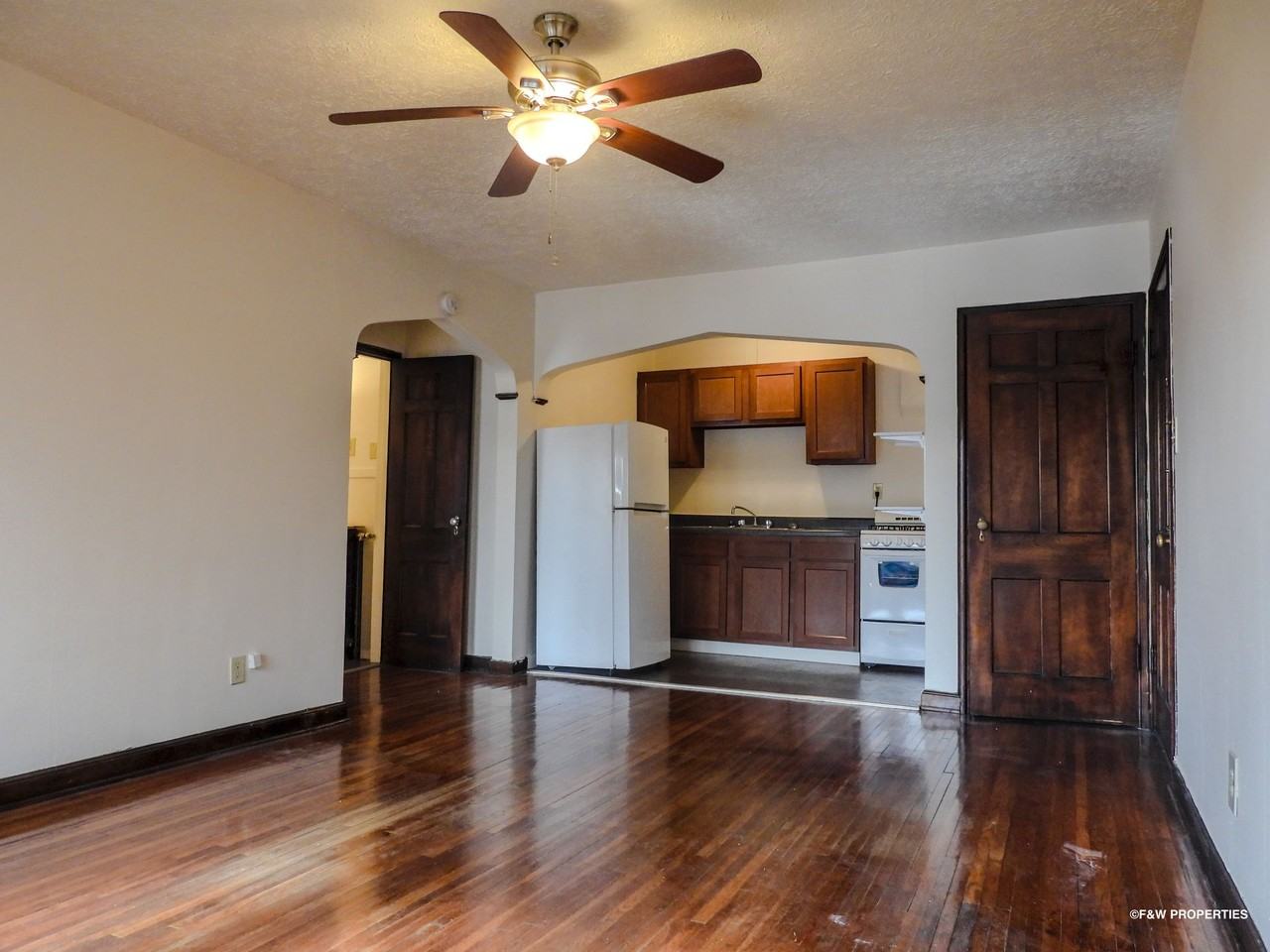 1514 E. Long Street — Woodland Park Apartments, Columbus, OH - Photo 3 of 17