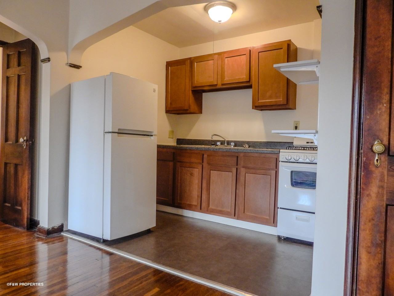 1514 E. Long Street — Woodland Park Apartments, Columbus, OH - Photo 6 of 17