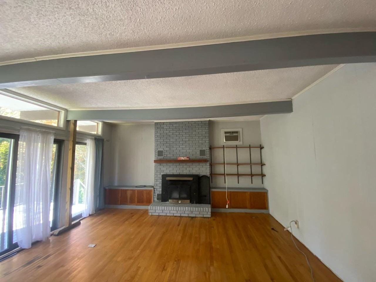 218 Hillside Dr - Photo 2 of 10