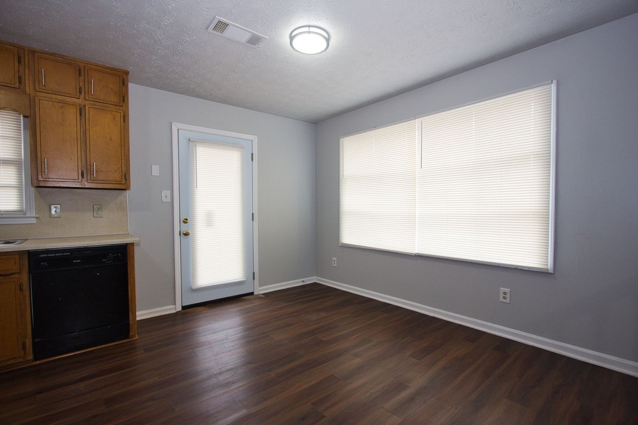 3252 Inez Dr - Photo 6 of 18