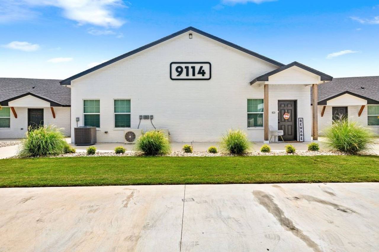 9114 Royal - Photo 2 of 23