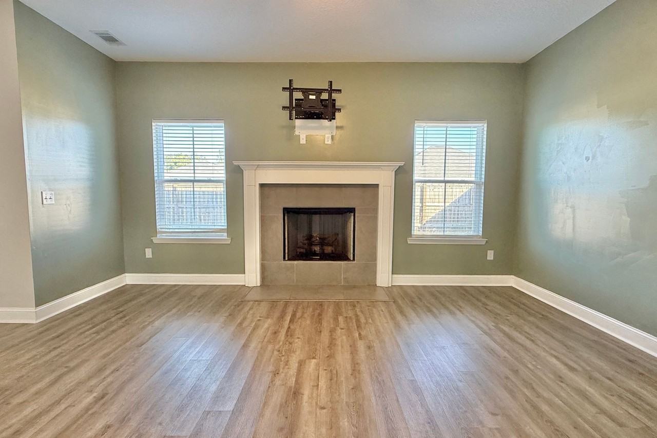 72 Fridley Ln - Photo 3 of 50