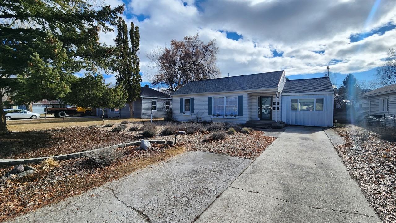 411 411 South Ave W - A #A - Photo 2 of 27