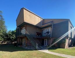 featured image of 605 W San Antonio St