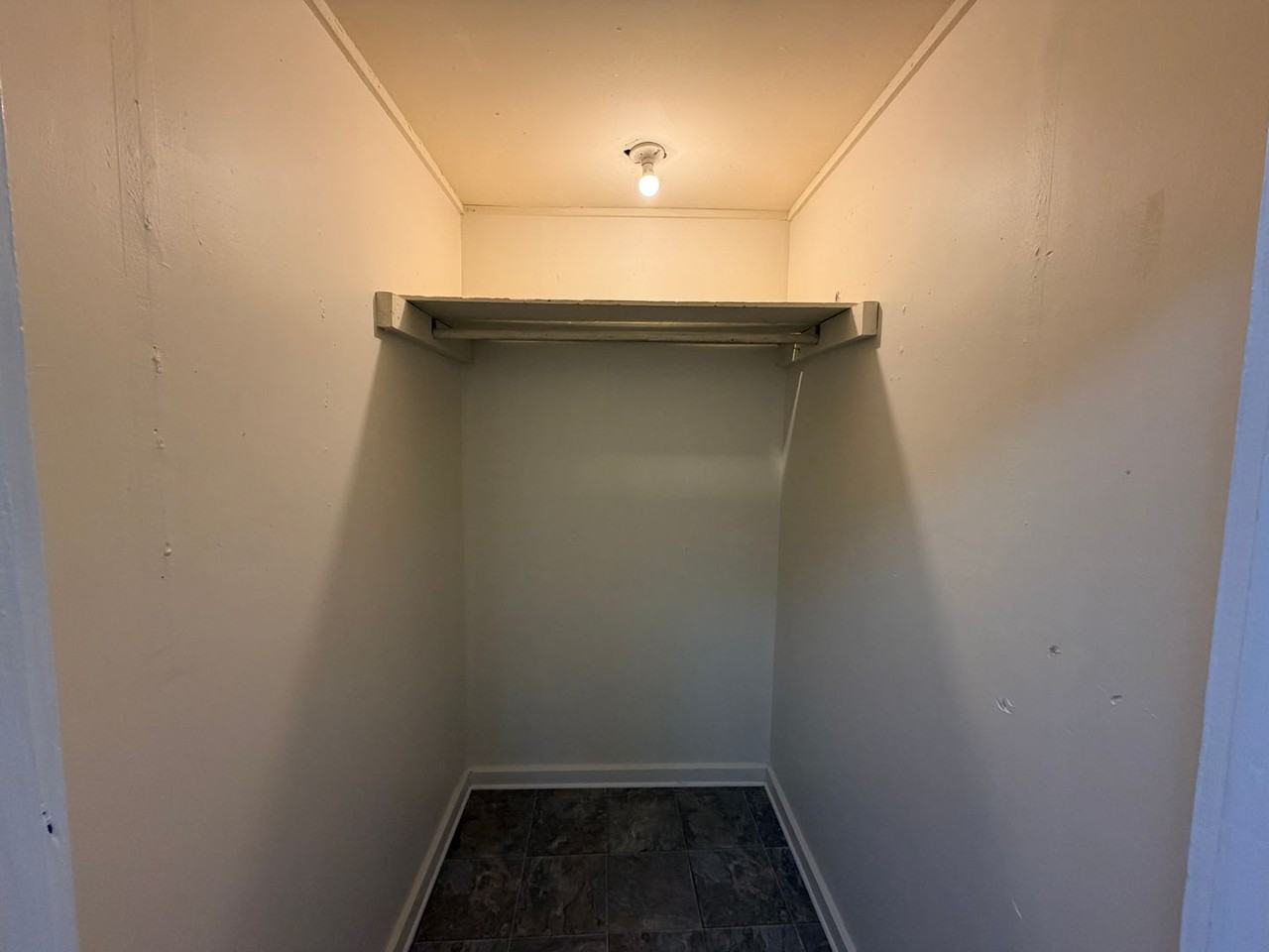 1701 N Troup St - Photo 6 of 20