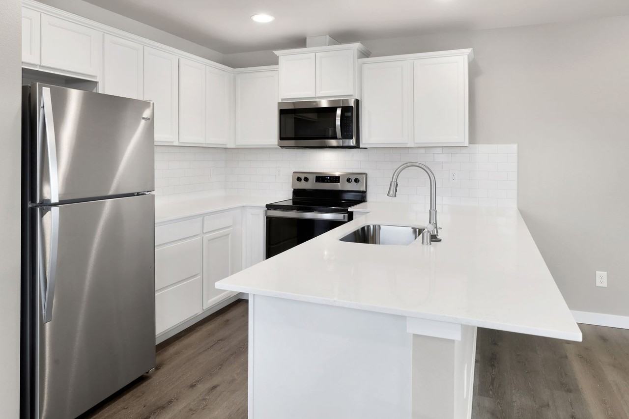 Deemer Townhomes - Photo 3 of 34