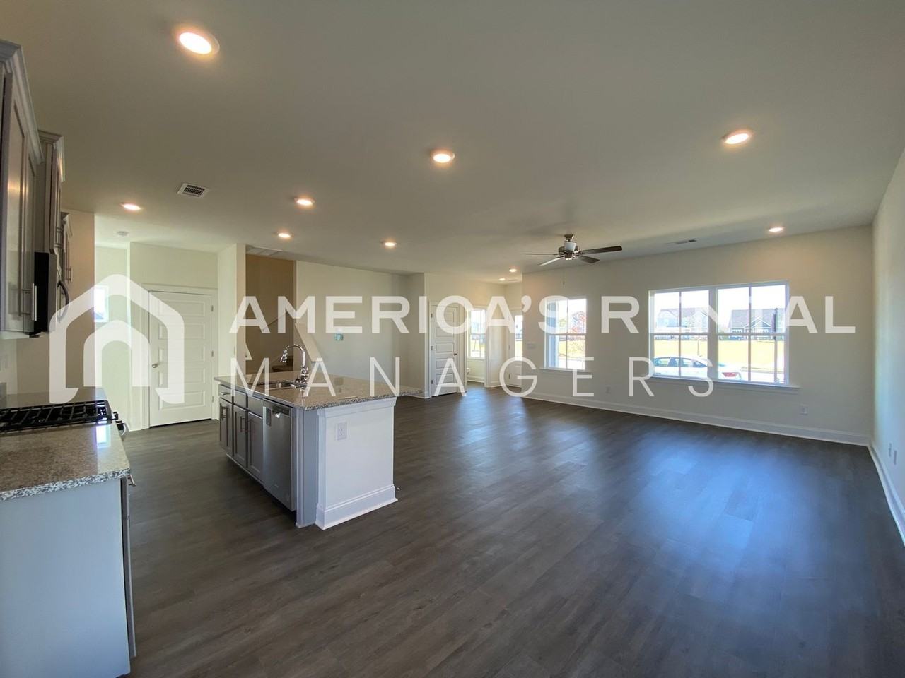 3343 Meriwether Dr - Photo 5 of 50