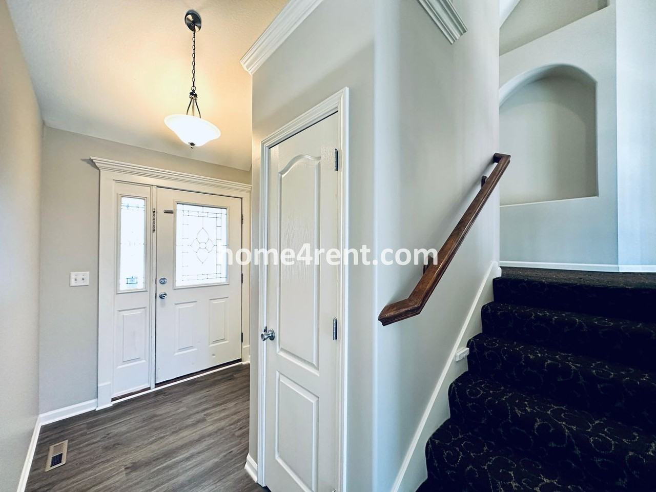 6916 N Pontiac Ave - Photo 4 of 50