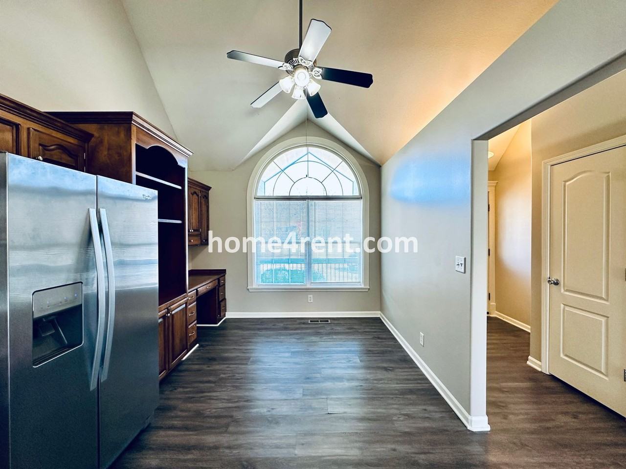 6916 N Pontiac Ave - Photo 6 of 50