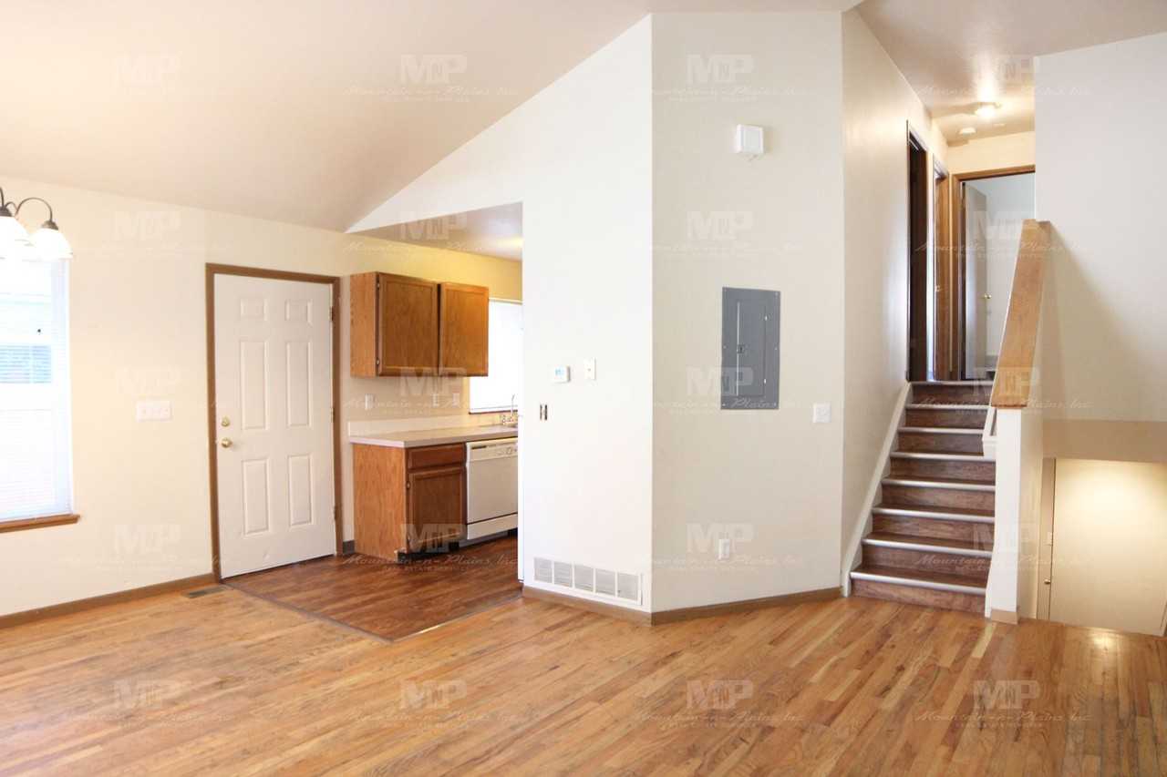 514 S Howes St #B - Photo 2 of 16