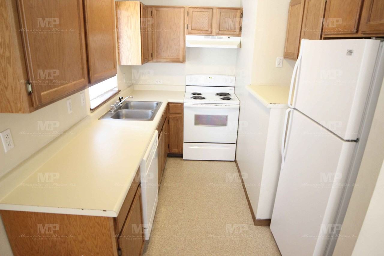 518 S Howes St #B - Photo 4 of 16