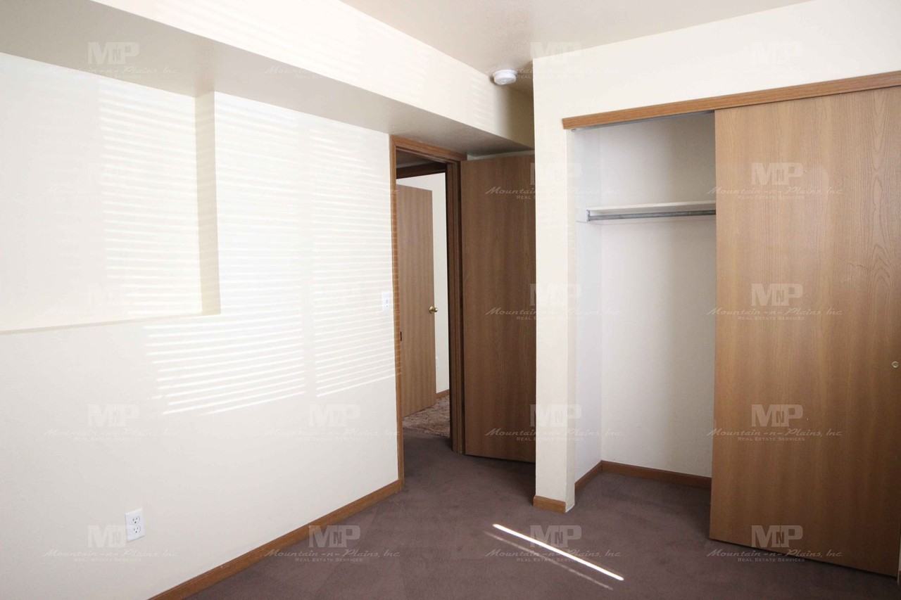 518 S Howes St #B - Photo 6 of 16