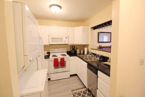 featured image of 1396 Hunters Rd Apt L #Apt L