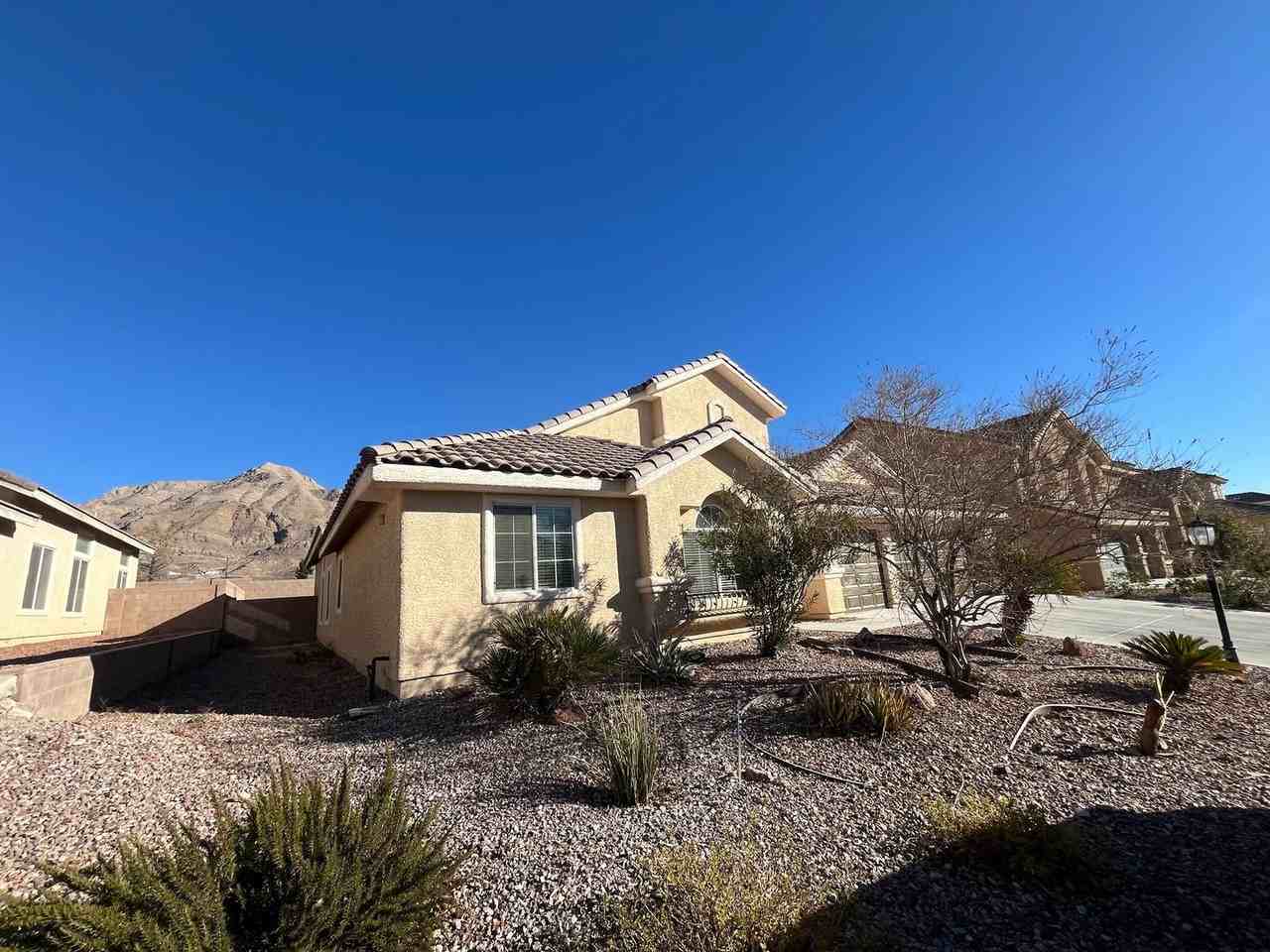 1522 Midnight Cowboy Ct - Photo 3 of 49