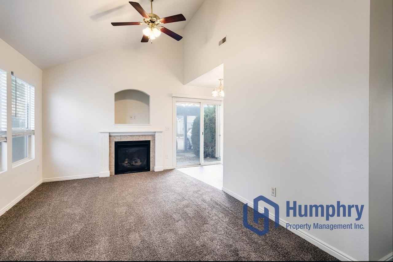 1450 W Bonneville Cir #104 - Photo 4 of 23