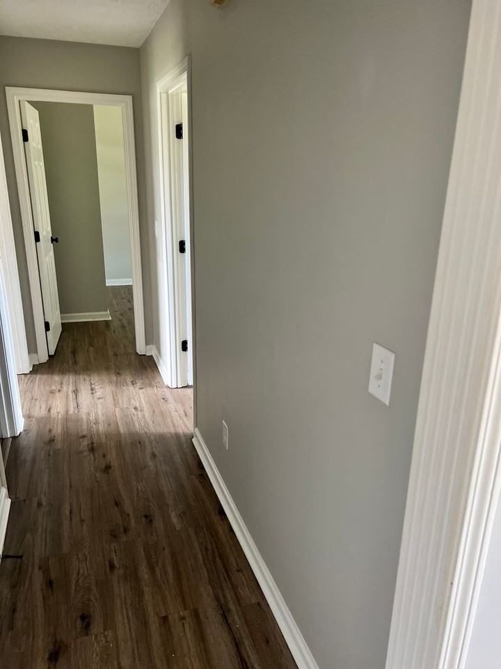 200 Seminole Ct - Photo 7 of 11