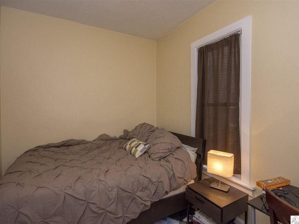 127 N 28th Ave W - Photo 5 of 32