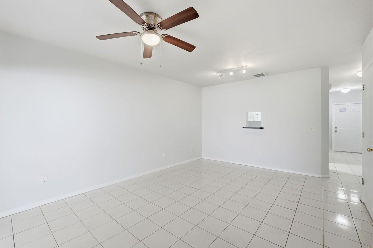 3731 W Cass St - Photo 7 of 26