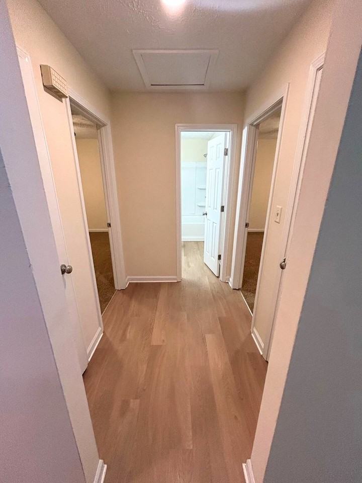 420 Timothy Rd - Photo 5 of 11