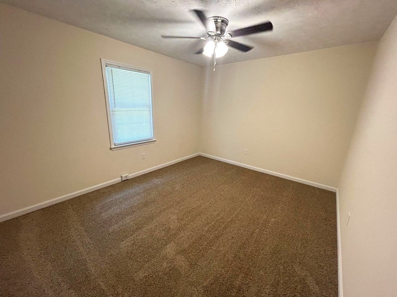 420 Timothy Rd - Photo 6 of 11