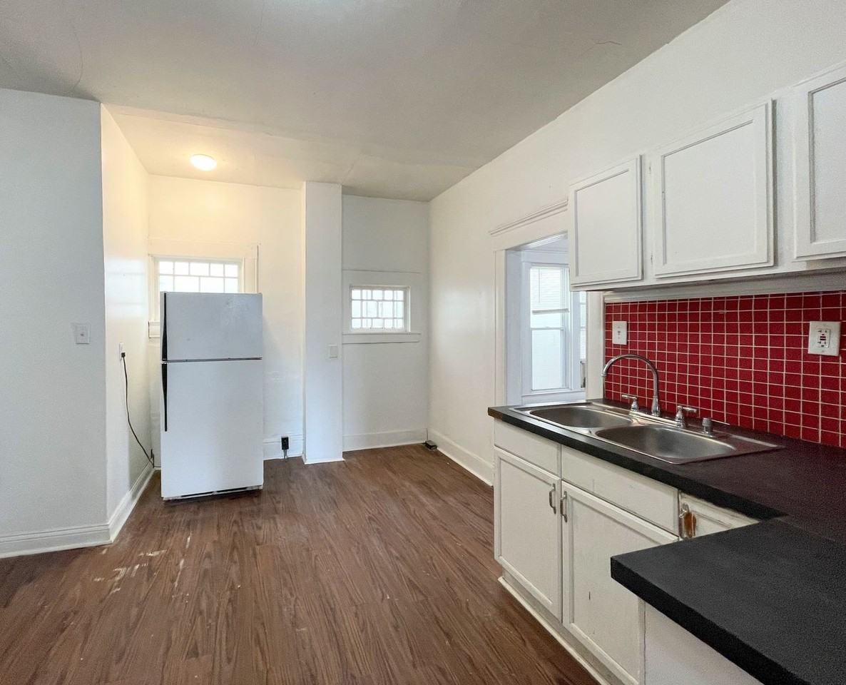 120 W 4th Ave - Photo 7 of 15