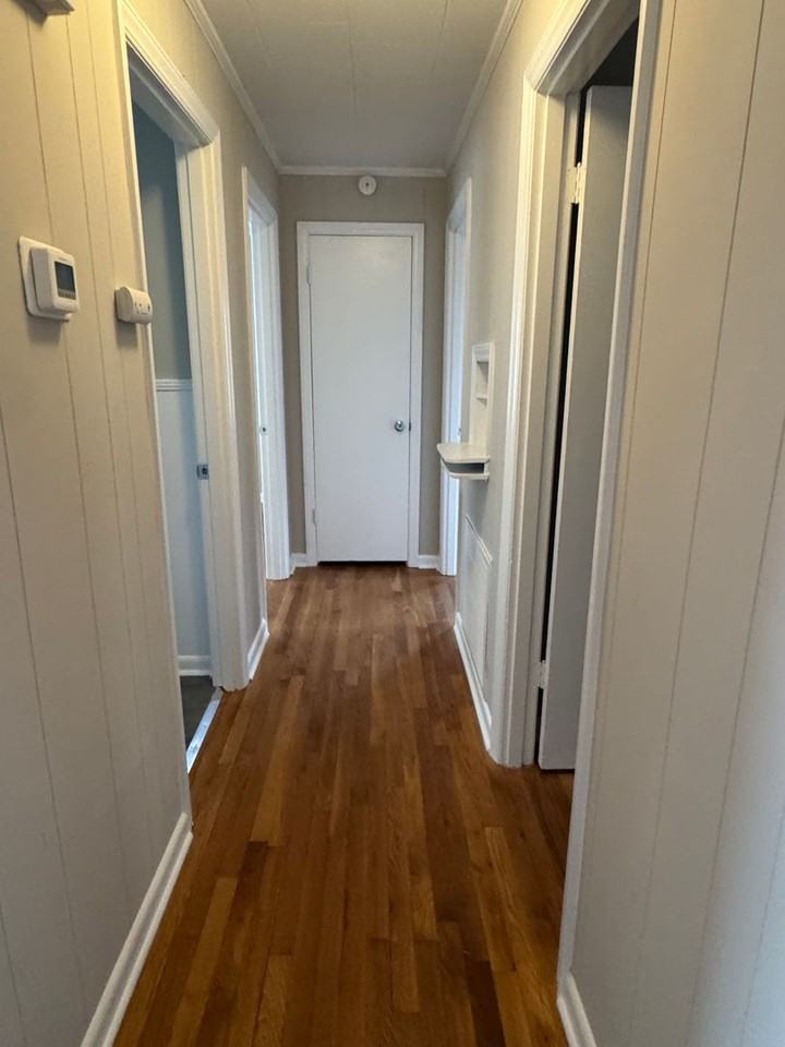 616 Cecil St - Photo 5 of 12