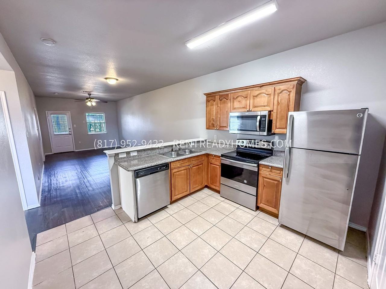 3130 Cherry Ln - Photo 4 of 12