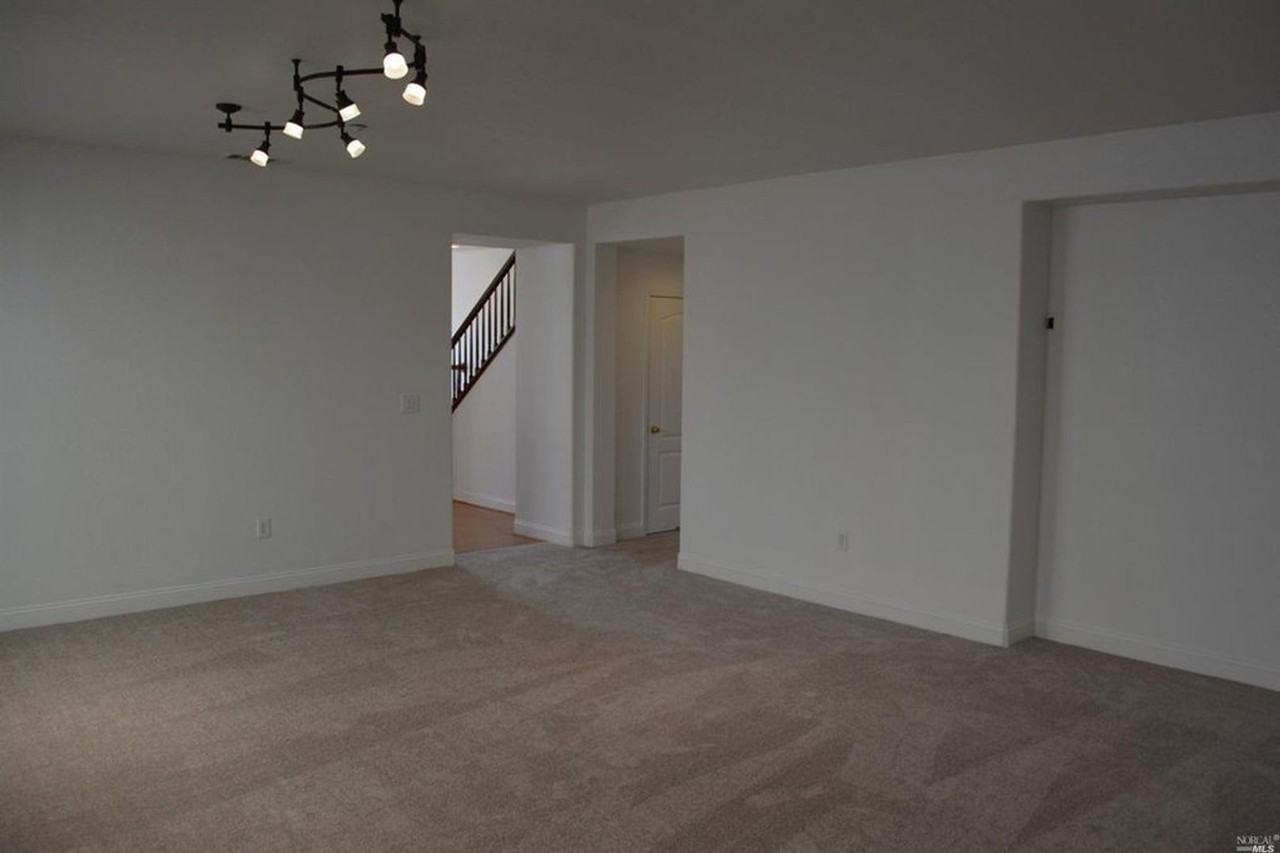 30 Sequoia Grove Way - Photo 4 of 22